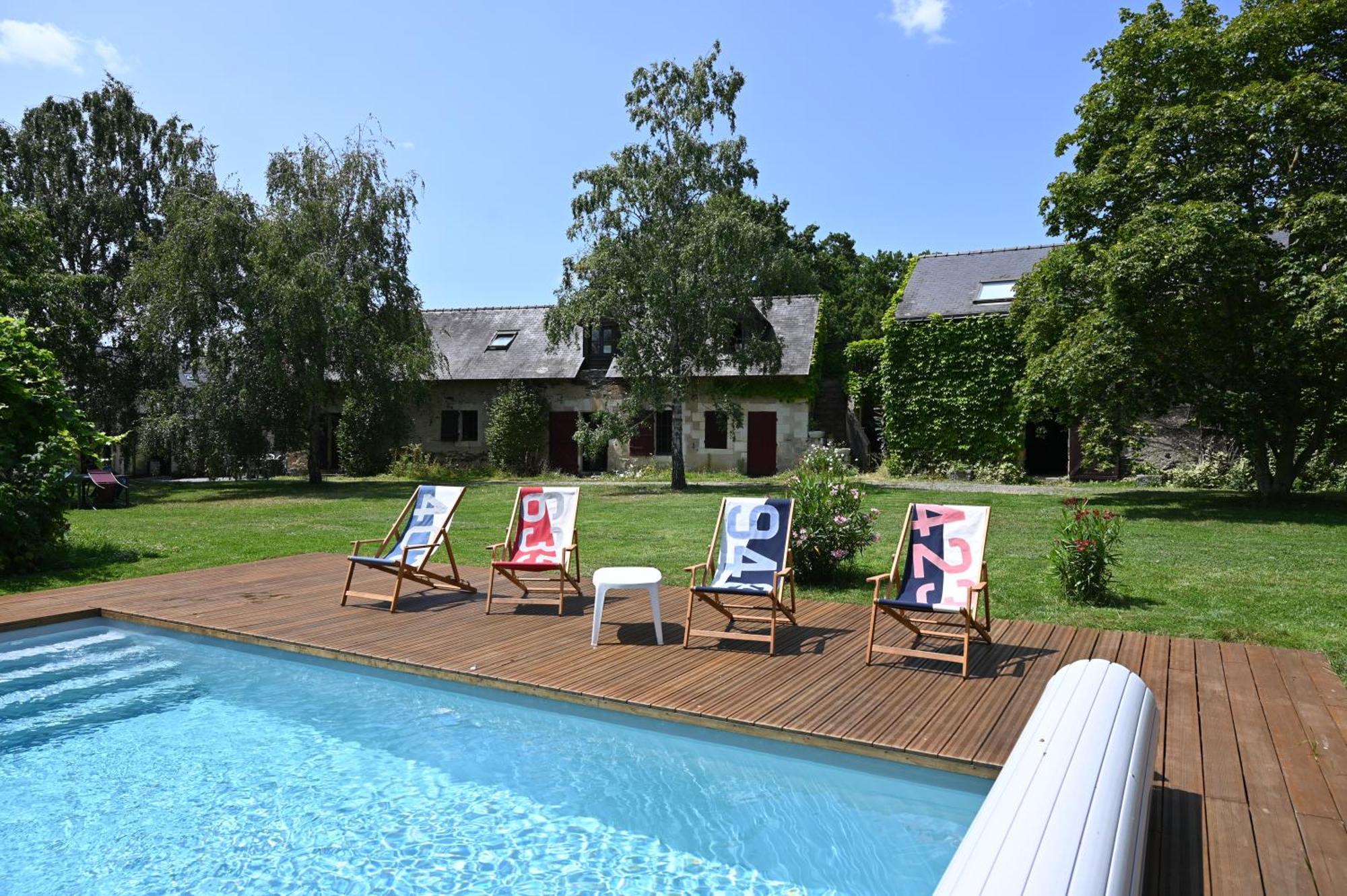 La Petite Charnasserie Angers Exterior photo